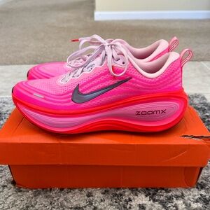 Nike Vomero Plus Pink Running Shoes